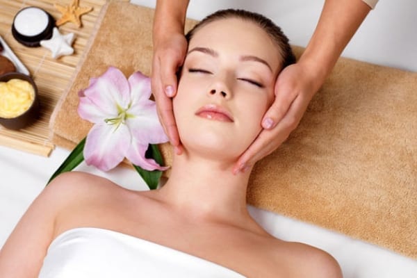 Khi viết content spa nên tập trung vào các yếu tố chăm sóc da, thư giãn tinh thần tránh nhầm lẫn với dịch vụ thẩm mỹ viện. Khi viết content spa nên tập trung vào các yếu tố chăm sóc da, thư giãn tinh thần tránh nhầm lẫn với dịch vụ thẩm mỹ viện.