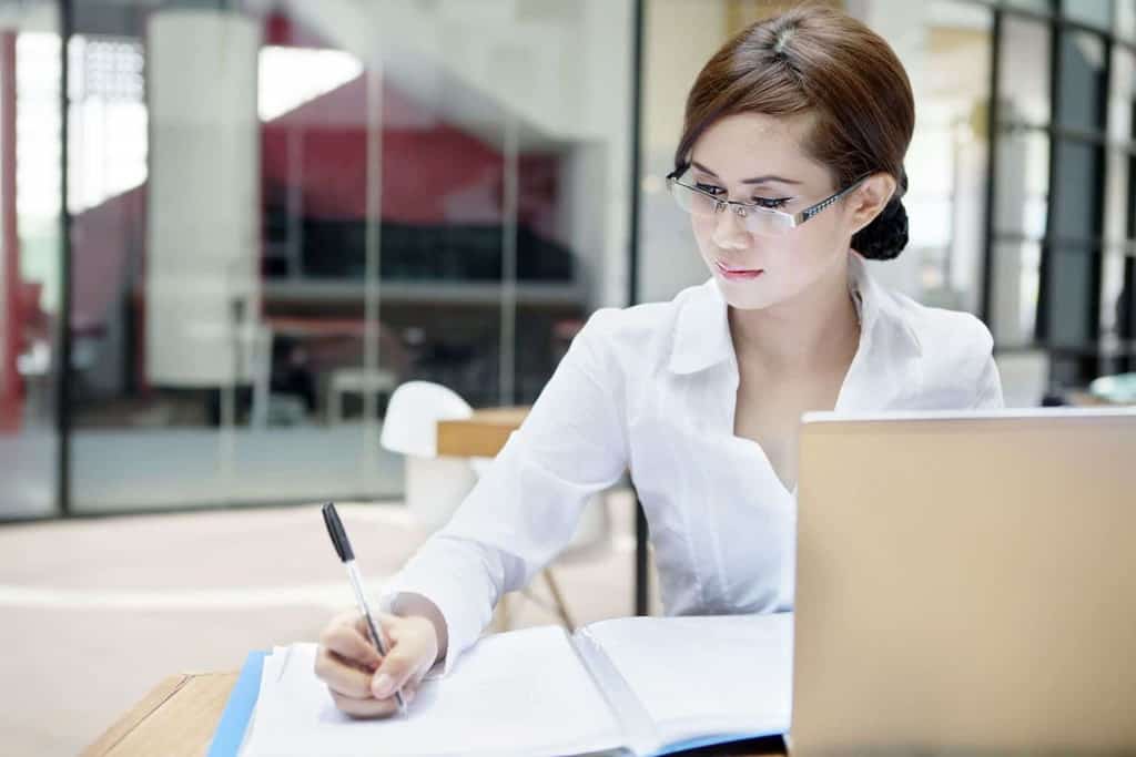 Read more about the article Tâm sự nhân viên viết bài SEO khi làm công việc nội dung